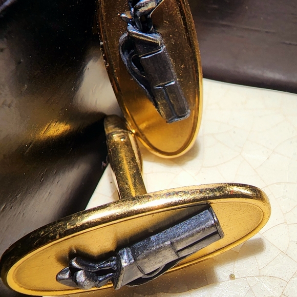 Vintage Foster matte gold and gold bag cufflinks - Picture 2 of 4